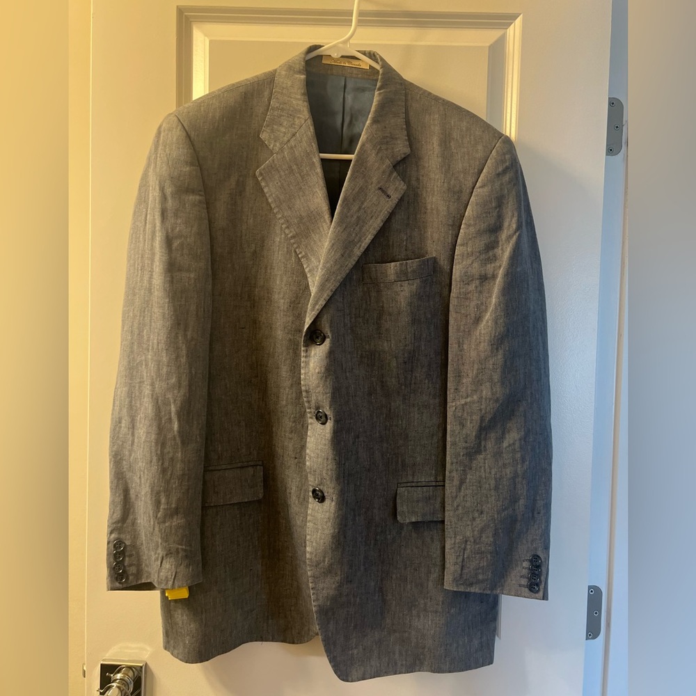 Men’s light blue linen blazer